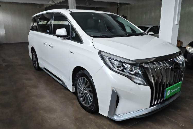 Used GAC Trumpchi M8 2021 Master Series 390T Ultimate Edition Front Right 45 Deg