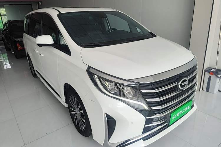 Used GAC Trumpchi M8 2021 Lingxiu Series 390T Ultimate Edition Front Right 45 Deg