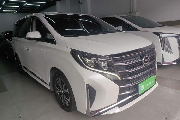 Used GAC Trumpchi M8 2021 Lingxiu Series 390T Deluxe Edition Front Right 45 Deg