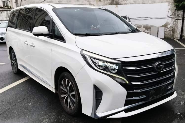 Used GAC Trumpchi M8 2021 Lingxiu Series 390T Deluxe Edition Front Right 45 Deg