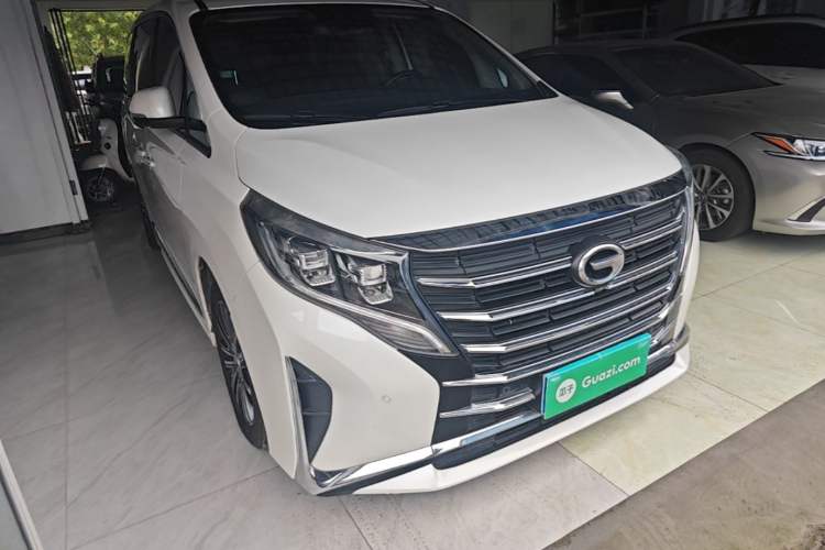 Used GAC Trumpchi M8 2021 Lingxiu Series 390T Ultimate Edition Front Right 45 Deg