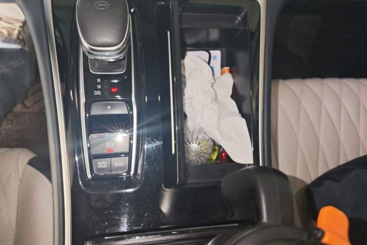 Used GAC Trumpchi M8 2021 Revised Version Lingxiu Series 390T Luxury Edition Gear Lever