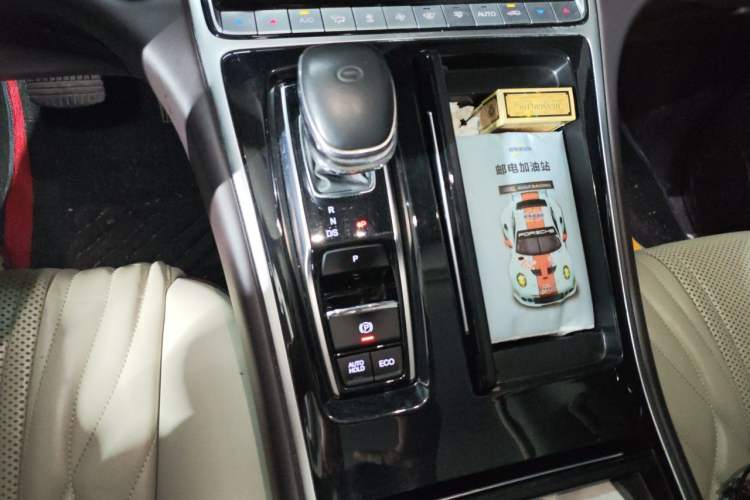 Used GAC Trumpchi M8 2021 Revised Version Lingxiu Series 390T Luxury Edition Gear Lever