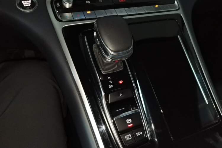 Used GAC Trumpchi M8 2021 Lingxiu Series 390T Ultimate Edition Gear Lever