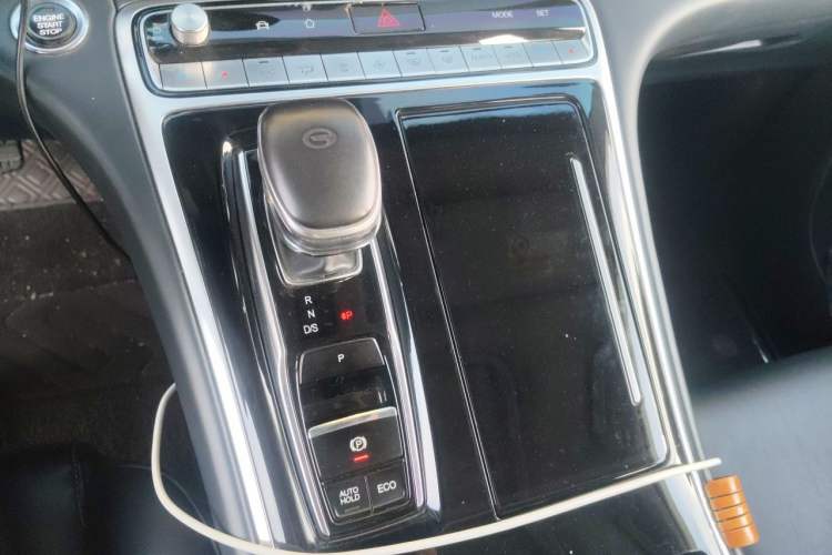 Used GAC Trumpchi M8 2021 Lingxiu Series 390T Luxury Edition Gear Lever