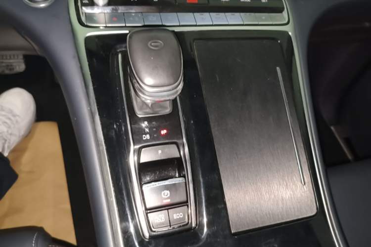 Used GAC Trumpchi M8 2021 Lingxiu Series 390T Deluxe Edition Gear Lever