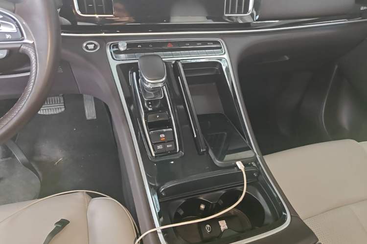 Used GAC Trumpchi M8 2021 Master Series 390T Ultimate Edition Gear Lever