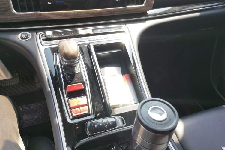 Used GAC Trumpchi M8 2021 Master Series 390T Ultimate Edition Gear Lever