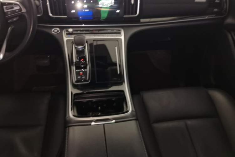 Used GAC Trumpchi M8 2021 Lingxiu Series 390T Deluxe Edition Gear Lever
