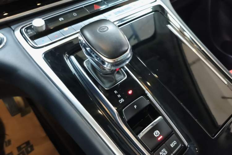 Used GAC Trumpchi M8 2021 Lingxiu Series 390T Deluxe Edition Gear Lever