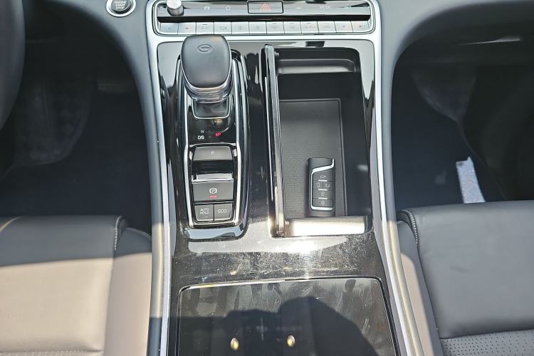 Used GAC Trumpchi M8 2021 Lingxiu Series 390T Deluxe Edition Gear Lever