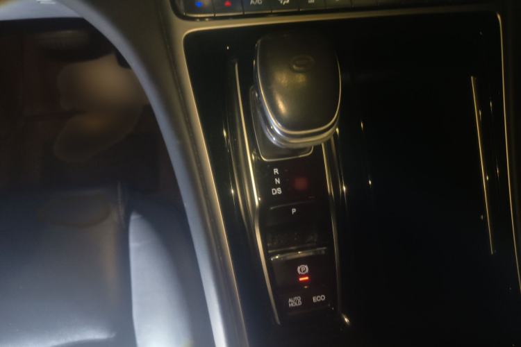 Used GAC Trumpchi M8 2021 Lingxiu Series 390T Ultimate Edition Gear Lever