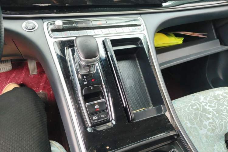 Used GAC Trumpchi M8 2021 Lingxiu Series 390T Deluxe Edition Gear Lever