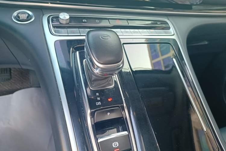 Used GAC Trumpchi M8 2021 Lingxiu Series 390T Deluxe Edition Gear Lever