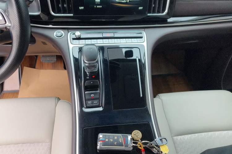 Used GAC Trumpchi M8 2021 Lingxiu Series 390T Luxury Edition Gear Lever