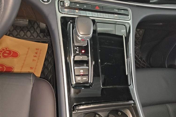 Used GAC Trumpchi M8 2021 Lingxiu Series 390T Deluxe Edition Gear Lever