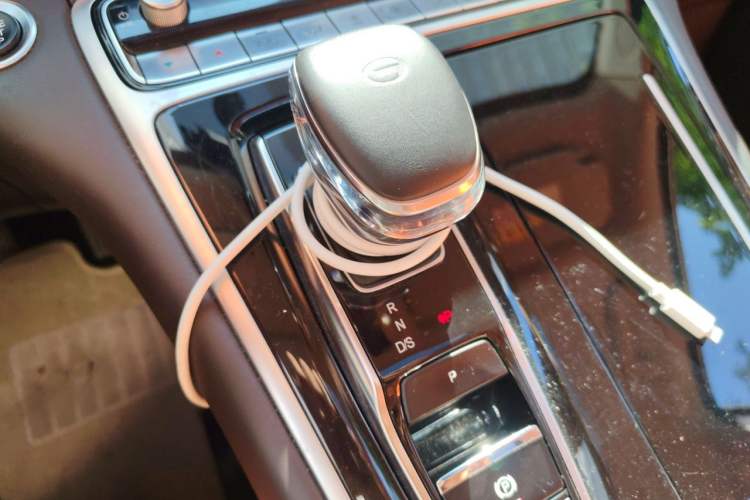 Used GAC Trumpchi M8 2021 Lingxiu Series 390T Luxury Edition Gear Lever