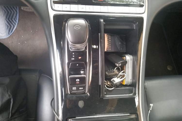 Used GAC Trumpchi M8 2021 Lingxiu Series 390T Deluxe Edition Gear Lever