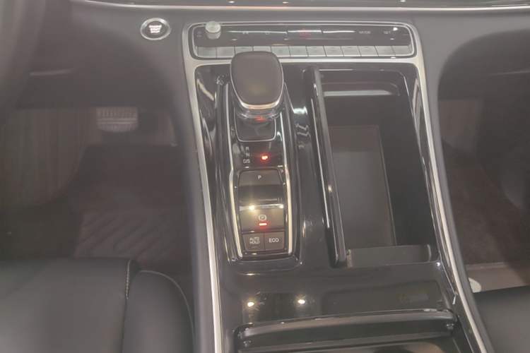 Used GAC Trumpchi M8 2021 Lingxiu Series 390T Deluxe Edition Gear Lever
