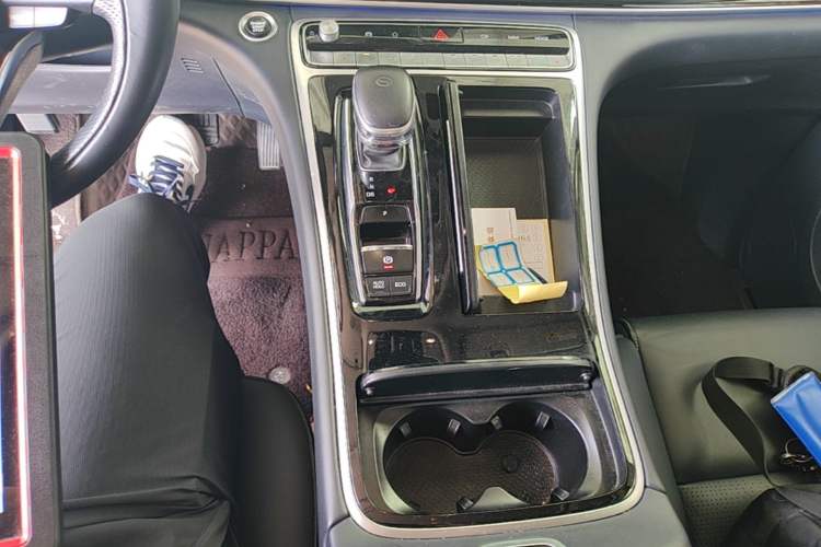 Used GAC Trumpchi M8 2021 Master Series 390T Ultimate Edition Gear Lever