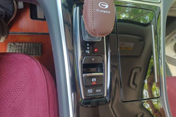 Used GAC Trumpchi M8 2021 Lingxiu Series 390T Deluxe Edition Gear Lever