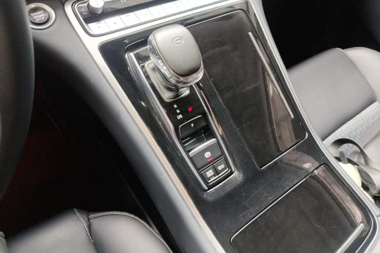 Used GAC Trumpchi M8 2021 Revised Version Lingxiu Series 390T Luxury Edition Gear Lever