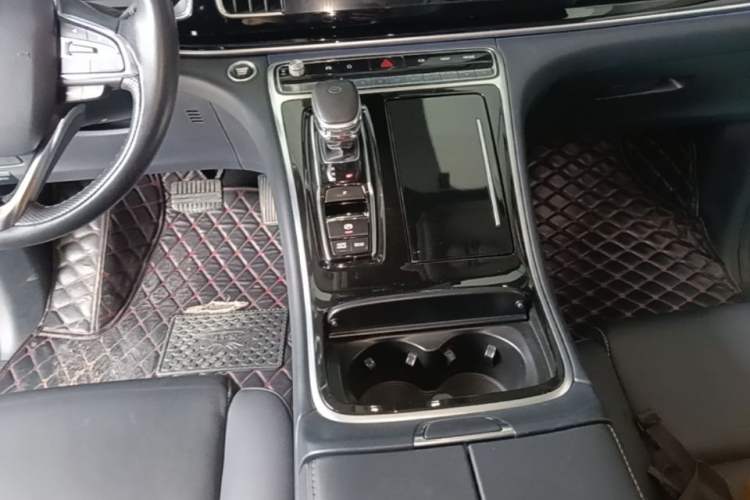 Used GAC Trumpchi M8 2021 Master Series 390T Ultimate Edition Gear Lever