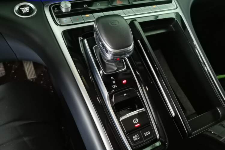 Used GAC Trumpchi M8 2021 Lingxiu Series 390T Deluxe Edition Gear Lever
