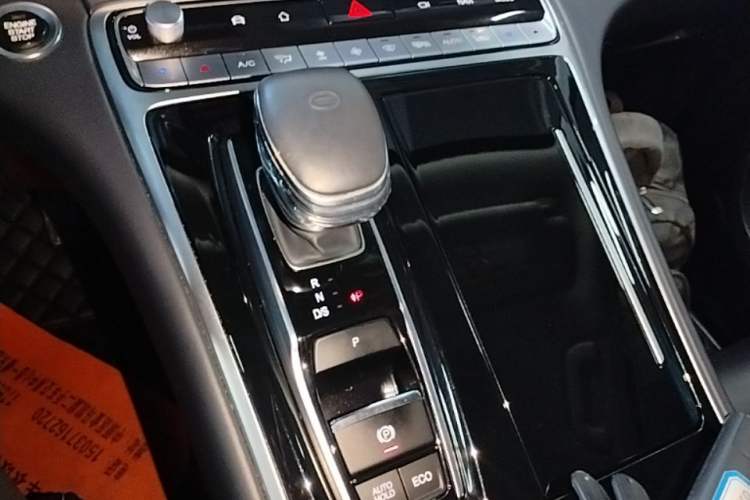 Used GAC Trumpchi M8 2021 Lingxiu Series 390T Ultimate Edition Gear Lever