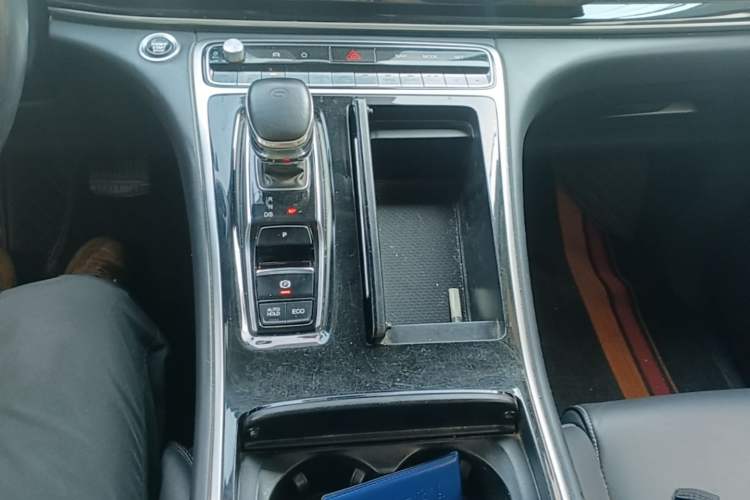 Used GAC Trumpchi M8 2021 Lingxiu Series 390T Deluxe Edition Gear Lever