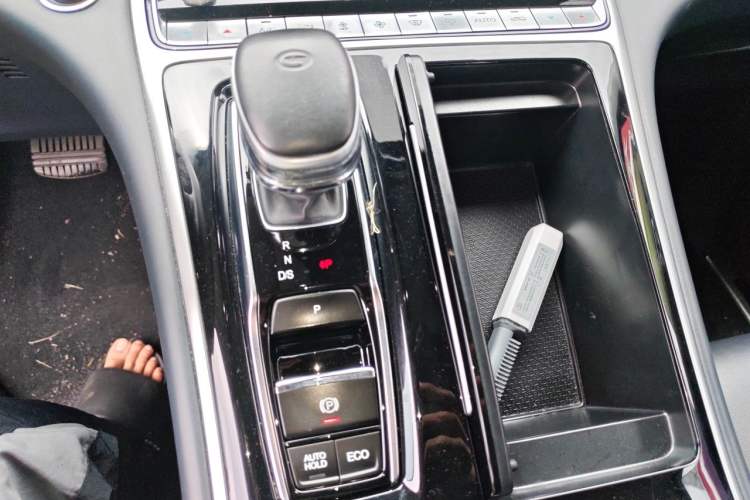 Used GAC Trumpchi M8 2021 Lingxiu Series 390T Luxury Edition Gear Lever