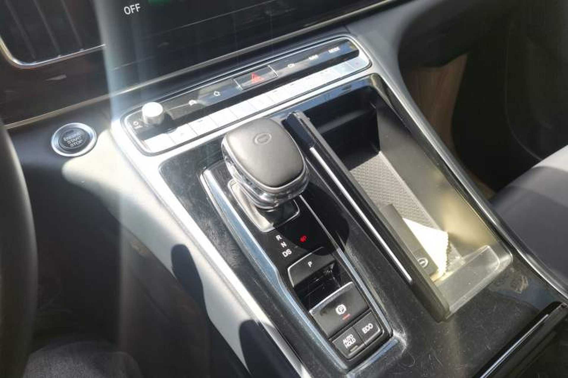 Used GAC Trumpchi M8 2021 Lingxiu Series 390T Ultimate Edition Gear Lever