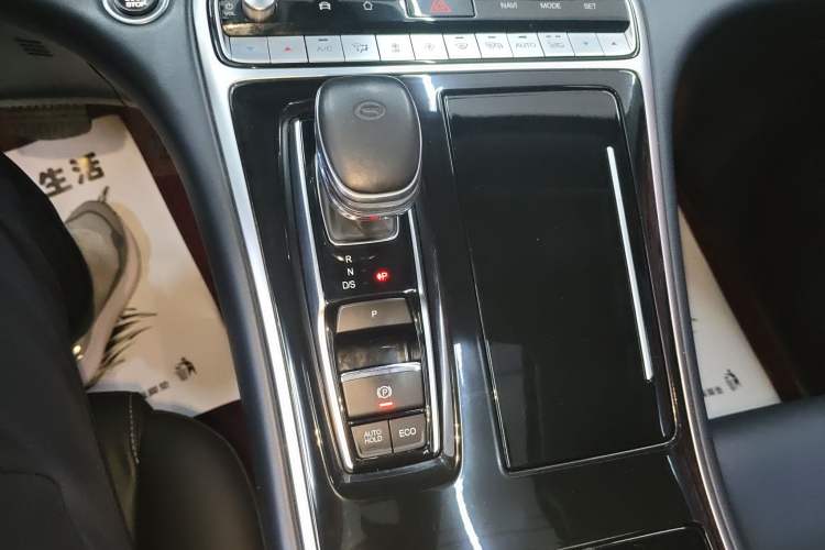 Used GAC Trumpchi M8 2021 Lingxiu Series 390T Deluxe Edition Gear Lever