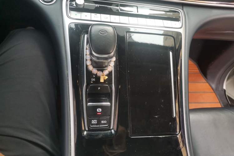 Used GAC Trumpchi M8 2021 Lingxiu Series 390T Ultimate Edition Gear Lever