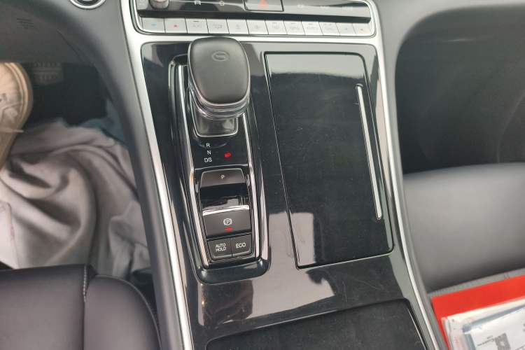 Used GAC Trumpchi M8 2021 Master Series 390T Ultimate Edition Gear Lever