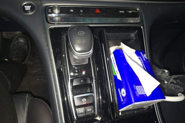 Used GAC Trumpchi M8 2021 Lingxiu Series 390T Deluxe Edition Gear Lever
