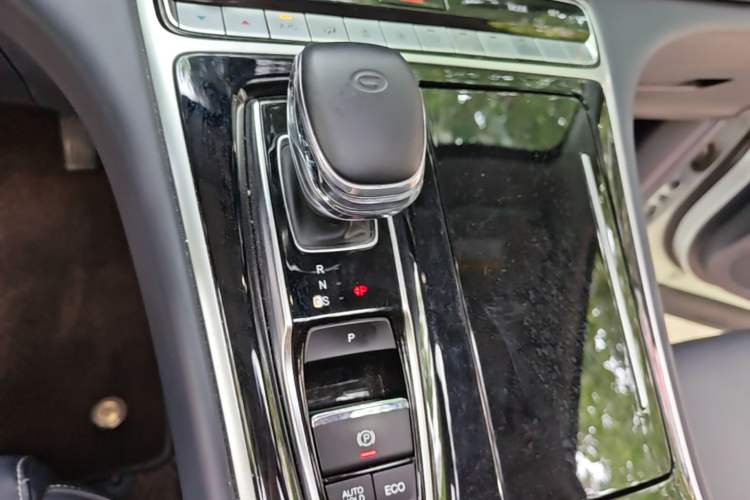 Used GAC Trumpchi M8 2021 Lingxiu Series 390T Deluxe Edition Gear Lever