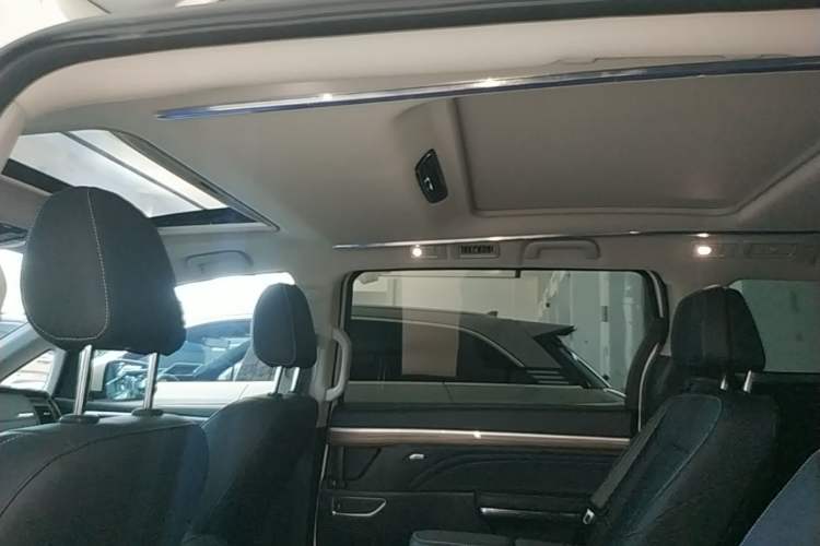 Used GAC Trumpchi M8 2021 Lingxiu Series 390T Deluxe Edition Headliner