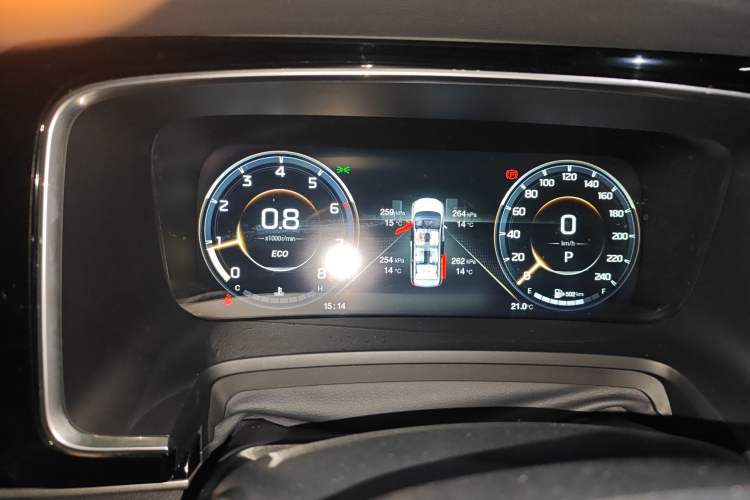 Used GAC Trumpchi M8 2021 Lingxiu Series 390T Ultimate Edition Instrument Cluster