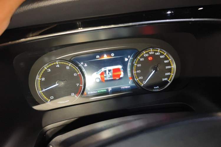 Used GAC Trumpchi M8 2021 Revised Version Lingxiu Series 390T Luxury Edition Instrument Cluster