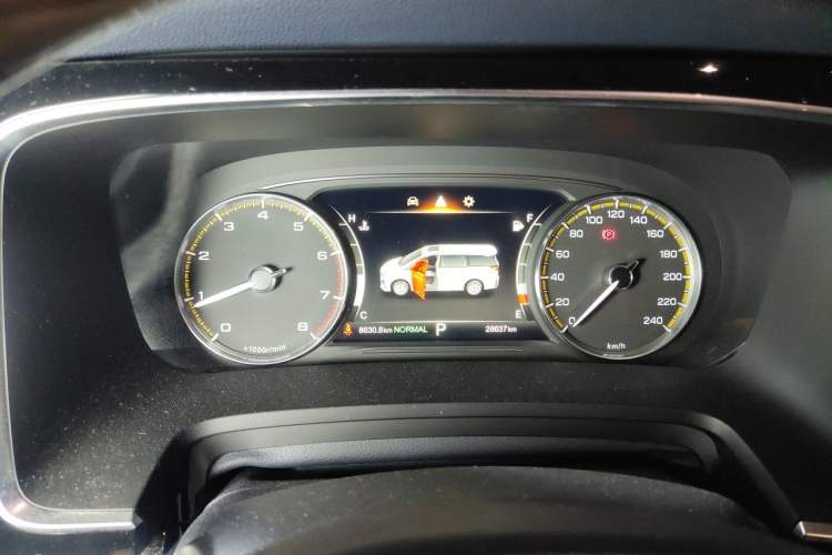 Used GAC Trumpchi M8 2021 Revised Version Lingxiu Series 390T Luxury Edition Instrument Cluster