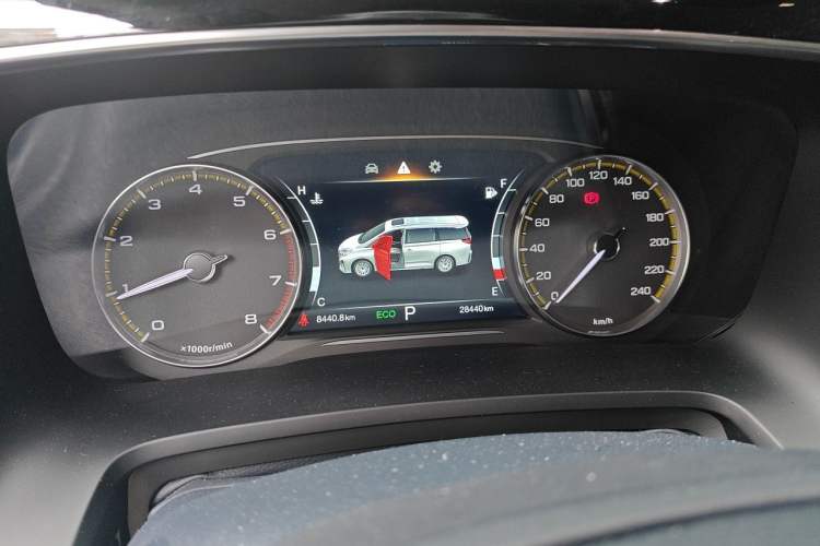 Used GAC Trumpchi M8 2021 Lingxiu Series 390T Deluxe Edition Instrument Cluster