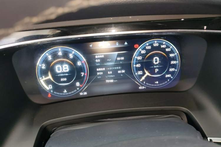 Used GAC Trumpchi M8 2021 Lingxiu Series 390T Ultimate Edition Instrument Cluster