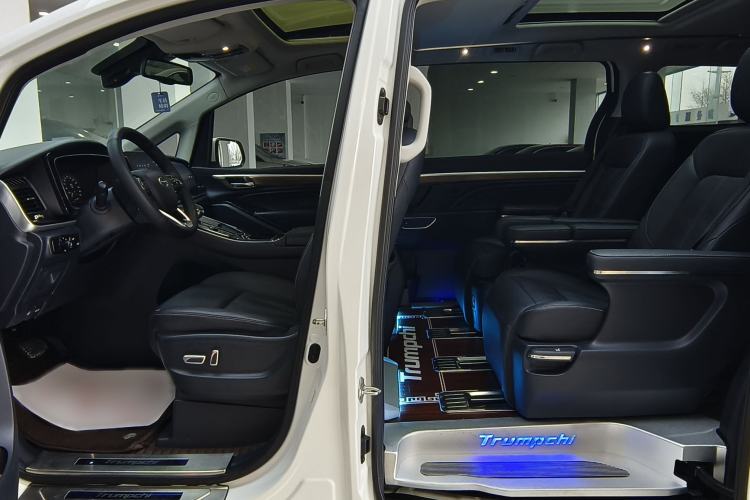Used GAC Trumpchi M8 2021 Master Series 390T Prestige Edition Interior 1