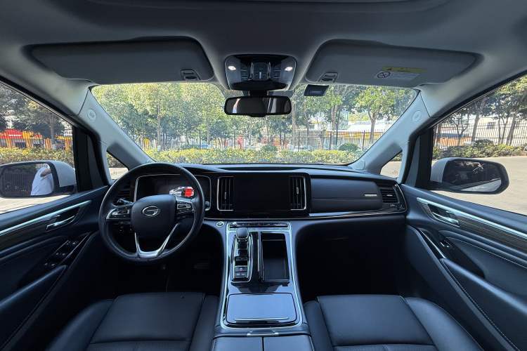 Used GAC Trumpchi M8 2021 Master Series 390T Prestige Edition Interior 1