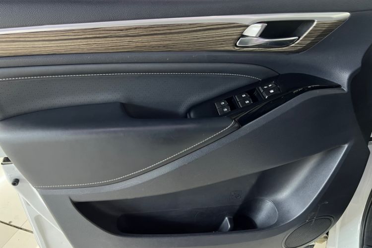 Used GAC Trumpchi M8 2021 Lingxiu Series 390T Ultimate Edition Interior 11