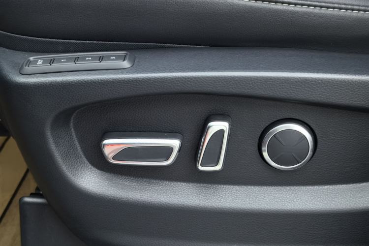 Used GAC Trumpchi M8 2021 Lingxiu Series 390T Ultimate Edition Interior 11