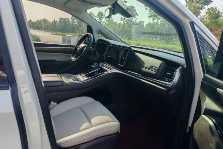 Used GAC Trumpchi M8 2021 Master Series 390T Prestige Edition Interior 14