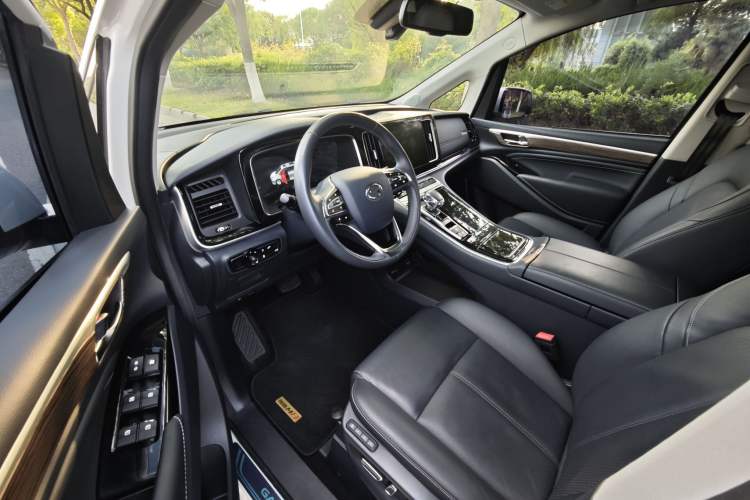 Used GAC Trumpchi M8 2021 Lingxiu Series 390T Ultimate Edition Interior 2