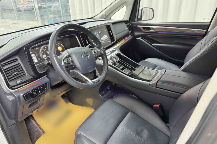 Used GAC Trumpchi M8 2021 Master Series 390T Prestige Edition Interior 2